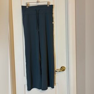 Vuori Women’s Teal Drawstring Lounge Pants Size Small